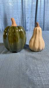 lot 3010 image: Threshold 2-Piece Decorative Pumpkin Gourd Set Green Cream