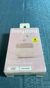 lot 8015 image: heyday Core Series True Wireless Earbuds