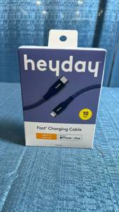 lot 8020 image: heyday Fast Charging Cable USB-C to Lightning 10 ft