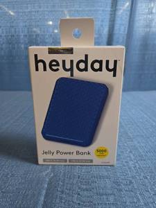 lot 8041 image: heydaq Jelly Power Bank 5000 mAh Limited Edition