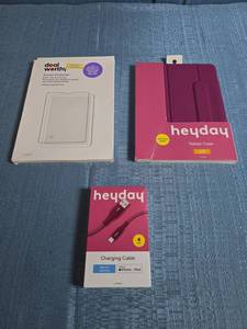 lot 8043 image: Tablet Accessories Lot dealworthy Screen Protector, heyday Tablet Case, heyday Charging Cable