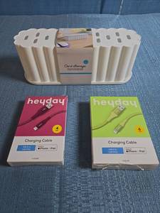 lot 8061 image: heyday USB-A to Lightning Charging Cable 4 ft & 6 ft 2-Pack