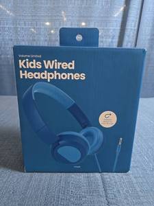 lot 8071 image: Volume Limited Kids Wired Headphones 3.5mm 85dB