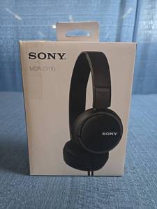 lot 8075 image: Sony MDR-ZX110 Stereo Headphones