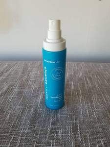 lot 4042 image: Honeydew Labs Cleanse  Soothe 0.015% Hypochlorous Acid Face Spray 200 mL