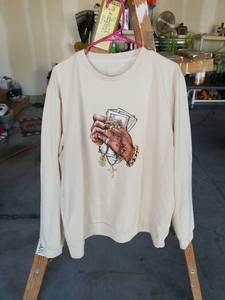 lot 4075 image: Cream Long Sleeve Sweatshirt with Graphic Print Size 3XL