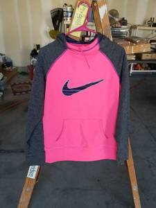 lot 4083 image: Nike Therma-Fit Pullover Hoodie Pink Gray Raglan Sleeve Size L