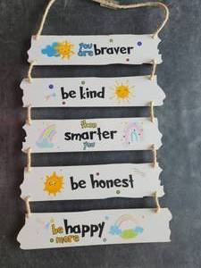 lot 4105 image: Set of 5 Motivational Wooden Hanging Signs with Affirmations