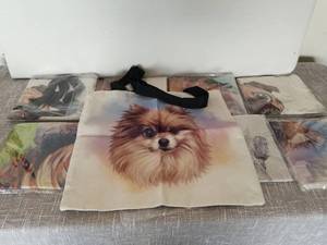 lot 4140 image: LOT OF RANDOM DOG BAGS