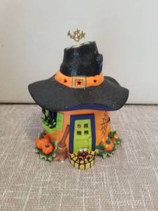 lot 4164 image: Partylite Halloween Pumpkin Witch House Candle Tealight Holder