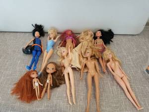 lot 4194 image: Lot of 10Fashion Dolls Various Styles and Hair Colors
