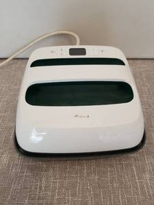 lot 4254 image: Cricut Heat Press Machine 80°F Temperature Control