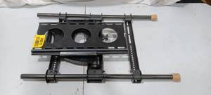 lot 36017 image: Black TV Wall Mount