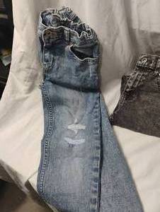 lot 35703 image: YOUTH denim slim jeans size 8, black slim jeans size 10