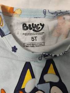 lot 35705 image: CHILDRENS Bluey PJs size 5T