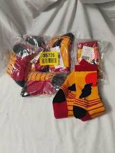 lot 35726 image: new-a lot of youth unisex socks various sizes 10 pk
