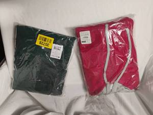 lot 35728 image: new-menss winter pullover hoodies, size 2x-3x red and green