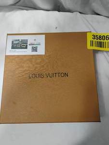 lot 35806 image: LvL 5 Replica - Louis Vuitton Dog Collar & Leash.