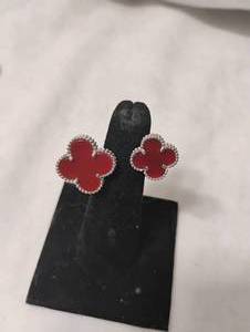 lot 35833 image: LvL 5 Replica - Silver  Red Van Cleef & Arpels Alhambra Ring.