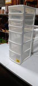 lot 36020 image: 7 Plastic Drawer Organizer