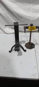 lot 36029 image: Vintage Metal Decor Holders
