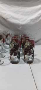 lot 36053 image: Fall Glass Leaf Set