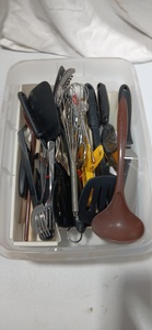 lot 36055 image: Lot of Misc. Kitchen UtensilsSupplies