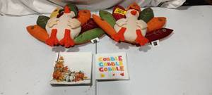 lot 35958 image: Thanksgiving stuffed turkey decor with decorative napkins