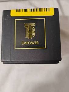 lot 35886 image: Thomas Blonde Empower Candle.
