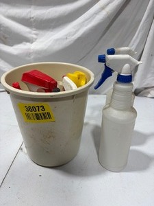 lot 36073 image: Lot of Misc. Cleaning Supplies