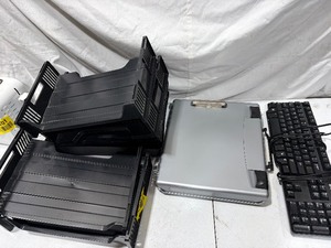 lot 36117 image: Misc. Office Items