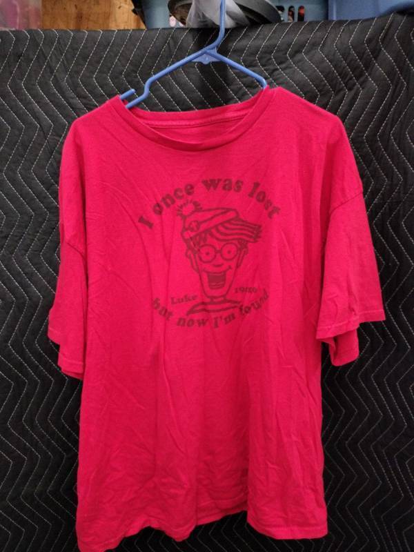 lot 9010 image: Red Short Sleeve Graphic T-Shirt I Once Was Lost But Now Im Found Luke 1910