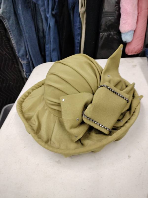 lot 9195 image: Gilbert and Ivy Olive Green Wide Brim Hat w Bow & Rhinestone Trim