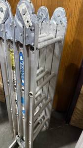 lot 207 image: Werner 8-16 ft multi-position aluminum ladder