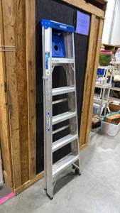 lot 208 image: Werner 6 ft aluminum step ladder