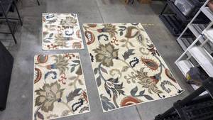 lot 214 image: At Home Casey 3 piece rug set largest is 84 x 63 in smaller 2 are 46 x 30 in