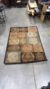 lot 216 image: Dayln Rug Company Capri area rug 90 x 60 in
