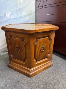 lot 601 image: Wooden hexagon storage table21 x 29 x 29 in