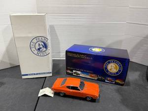 lot 1001 image: 1969 Chevrolet Chevelle SS 369 scale model die cast car with box
