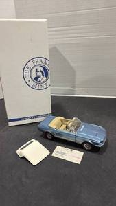 lot 1006 image: 1967 Ford Mustang Convertible blue scale model car with box