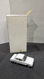 lot 1029 image: 1960 Ford Falcon white  scale model car with box
