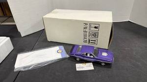 lot 1043 image: 1970 Dodge Challenger RT purple scale model die cast car with box