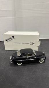 lot 1046 image: 1949 Mercury Club Coupe black scale model die cast car with box