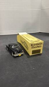 lot 1073 image: 1952 Studebaker Champion Starlight Brooklin Models 143 scale die cast metal automobile with box