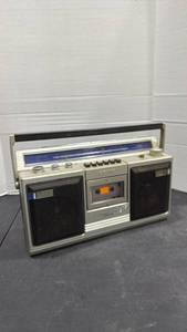 lot 2030 image: Sony CFS-43 fmam stereo cassette recorder