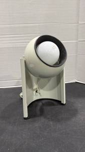 lot 2035 image: Kenroy free standing up lighting