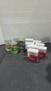 lot 2051 image: Green beans and more