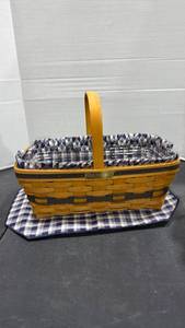 lot 2060 image: Longaberger JW Collection 1993 edition original Easter basket