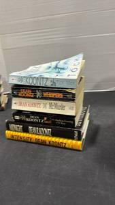 lot 2065 image: Dean Koontz novels