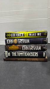lot 2066 image: Stephen King, John Grisham, Lee Child and other books
